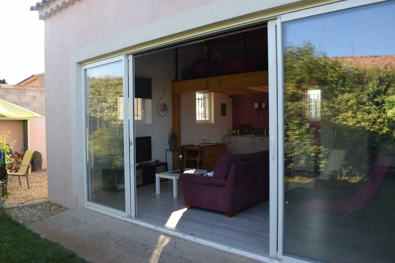 Apartment Loft Le Mistral Avec Spa Exterieur En Saison Maillane